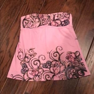 Swimsuit top size extra small.